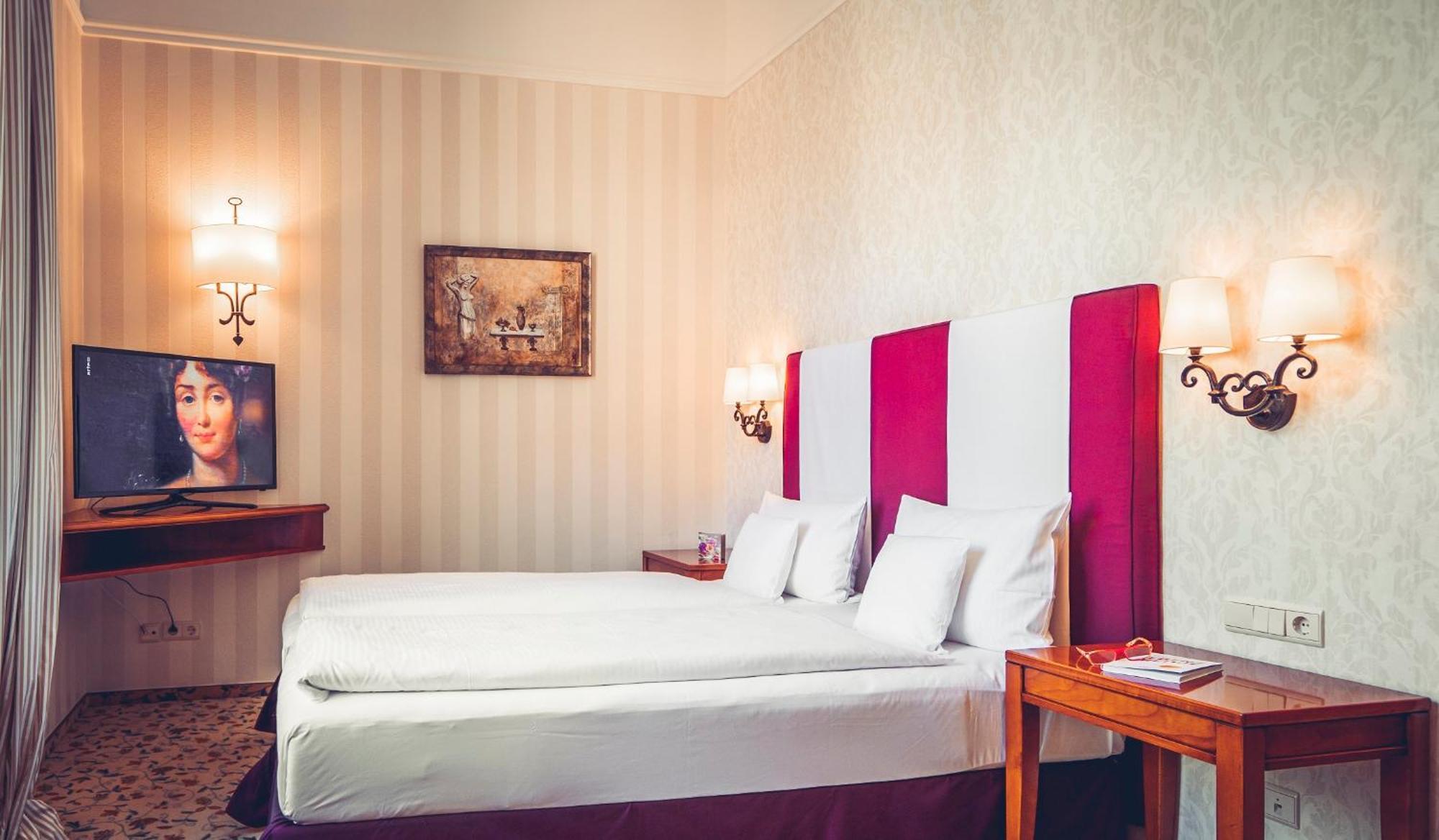 Standard Single Room,215214512:JPEG